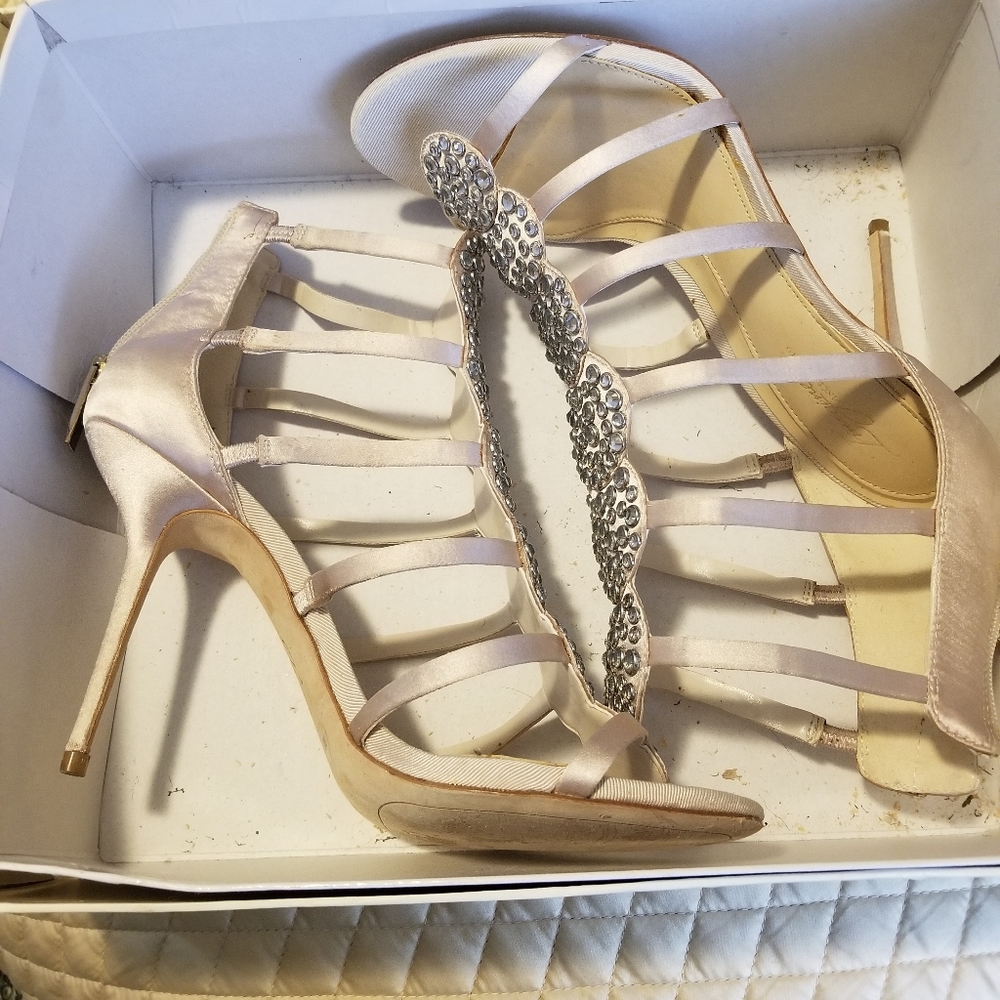 Shoes - Picture 3 of 5